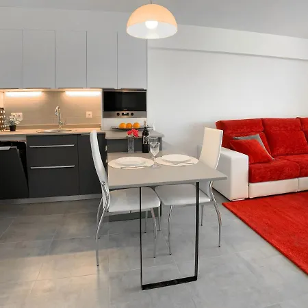 Clubrent - Edf Calpemar, Planta 8, Primera Linea Кальпе