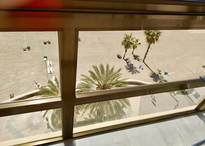 Clubrent - Edf Calpemar, Planta 8, Primera Linea Calpe