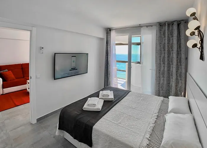 Apartamento Clubrent - Edf Calpemar, Planta 8, Primera Linea